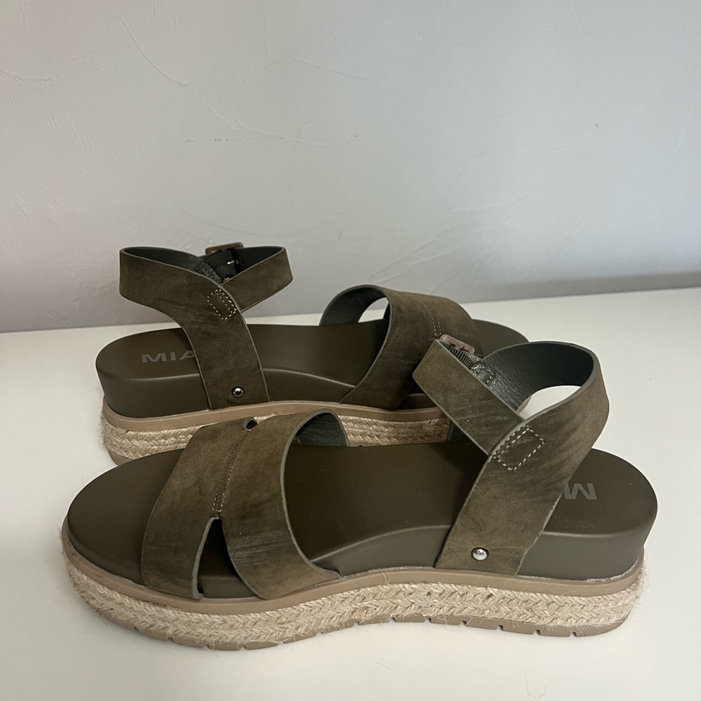 MIA Olive Green Sandals with Buckle - Picture 3 of 5